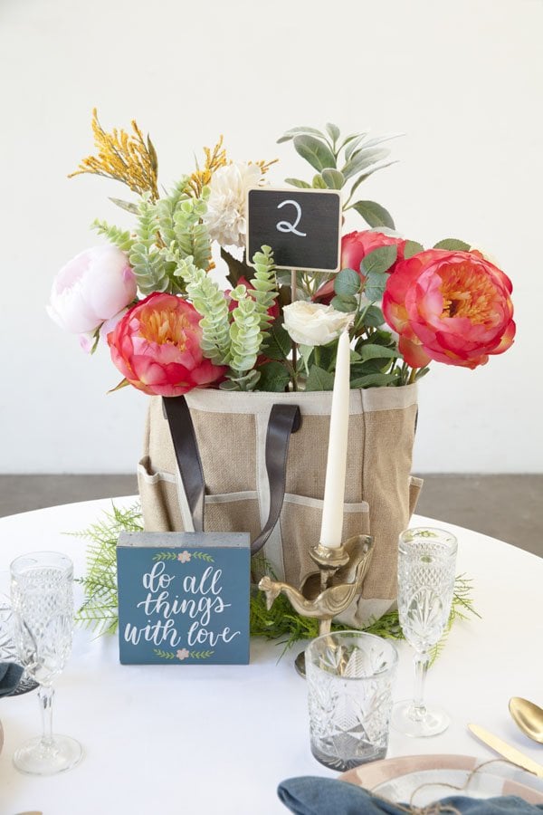 diy wedding centerpieces add frame