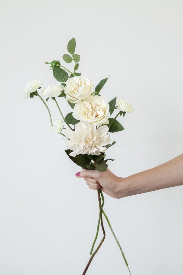 diy wedding centerpieces add white flowers