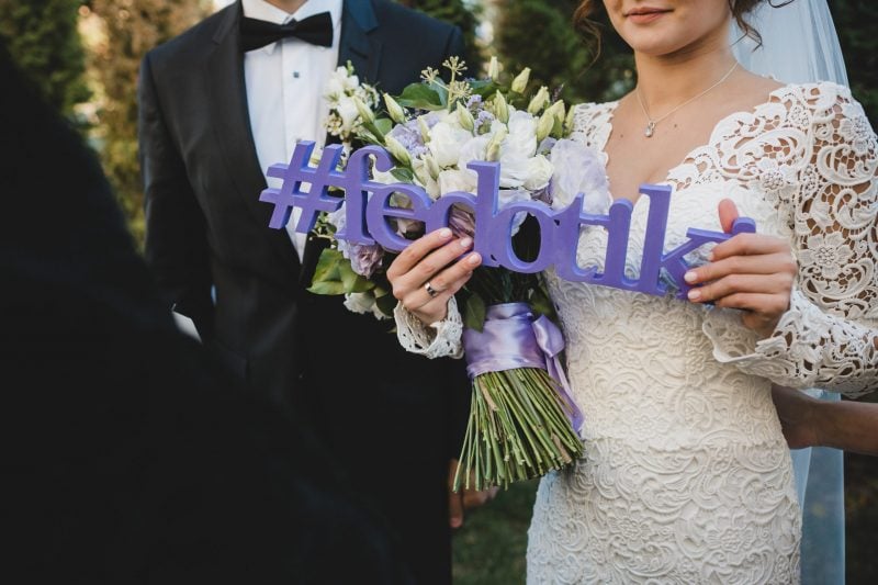 how to find the perfect wedding hashtag