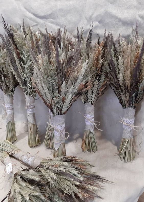 Flowerless Wedding Centerpieces Dried Grass