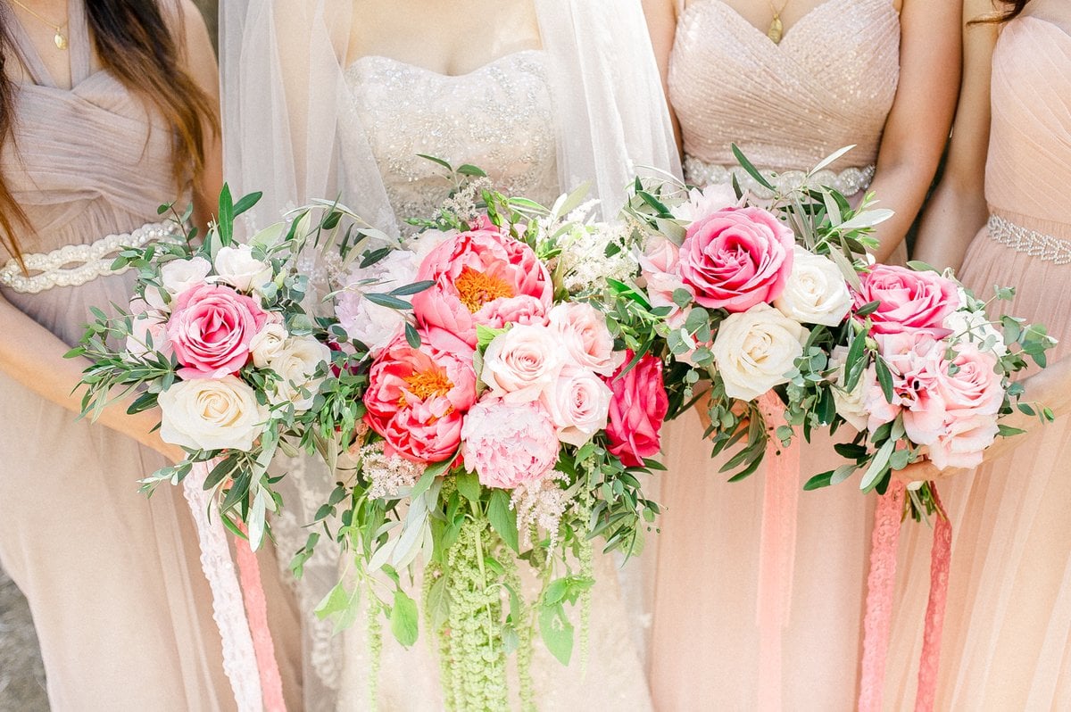 how to DIY wedding flowers