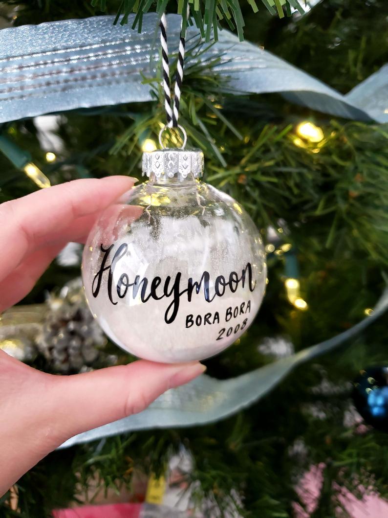 honeymoon sand ornament