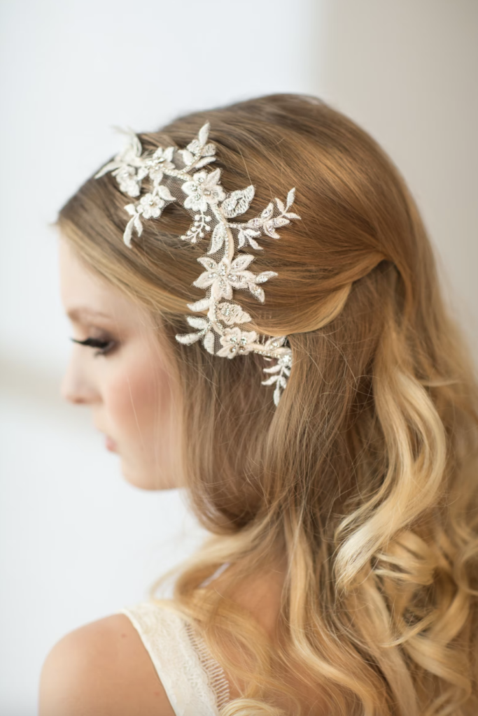 lace bridal hairpiece