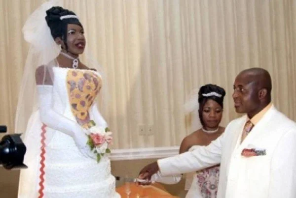 Bizarre Wedding Cakes Giant Bride