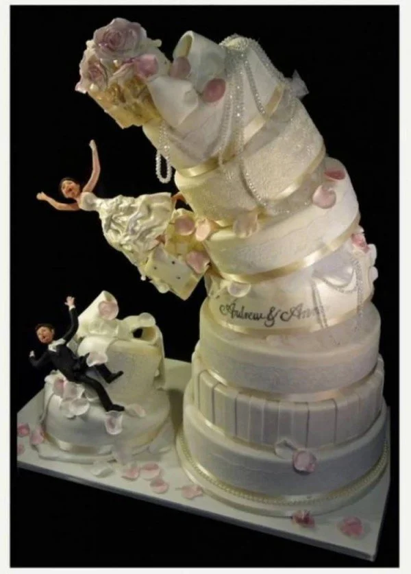 Bizarre Wedding Cakes Marriage Collapsing